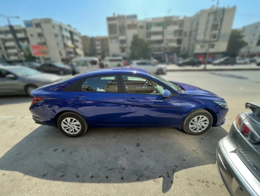 Hyundai النترا C7